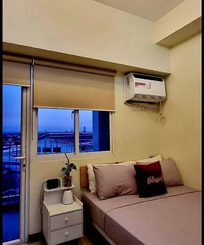 Field Smdc 1br W/ Netflix Apartment Manila