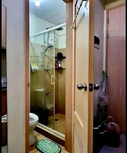 Field Smdc 1br W/ Netflix Apartment Manila
